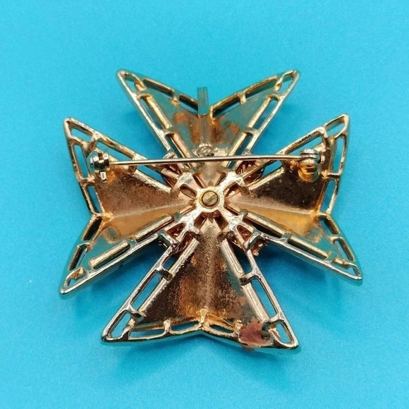 Vintage Gold Tone Unsigned 2" Fashion Cross Brooch Pin - Picture 4 of 7